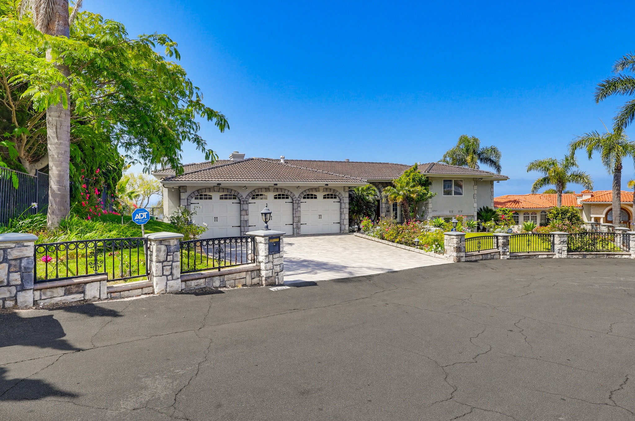 Virtual tour photo 3 of 143 for 32507 Seacliff Dr