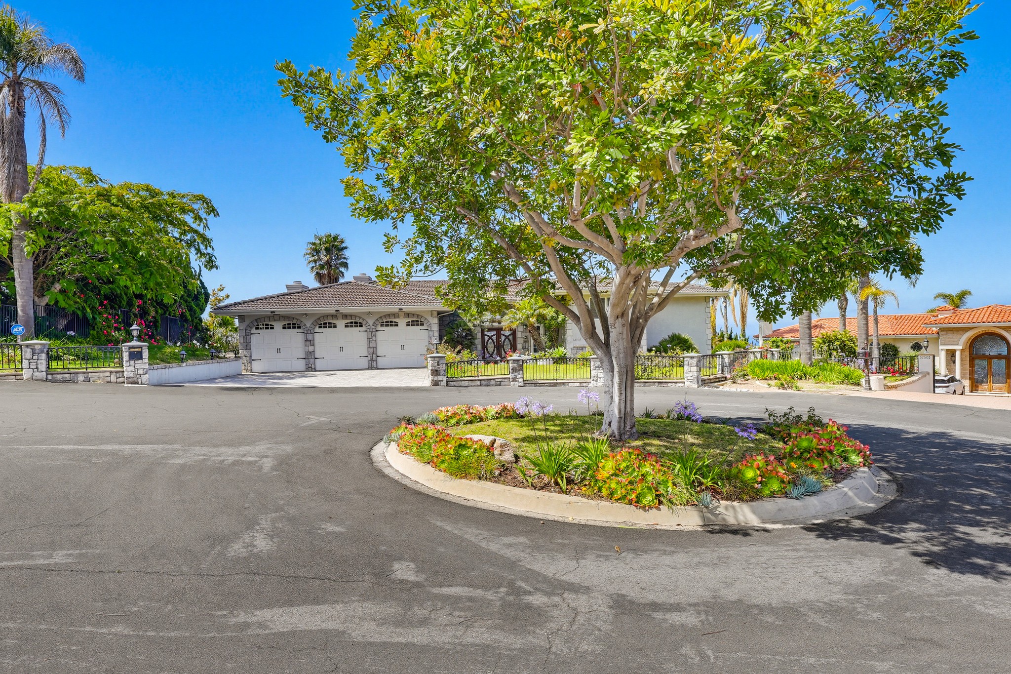 Virtual tour photo 4 of 143 for 32507 Seacliff Dr