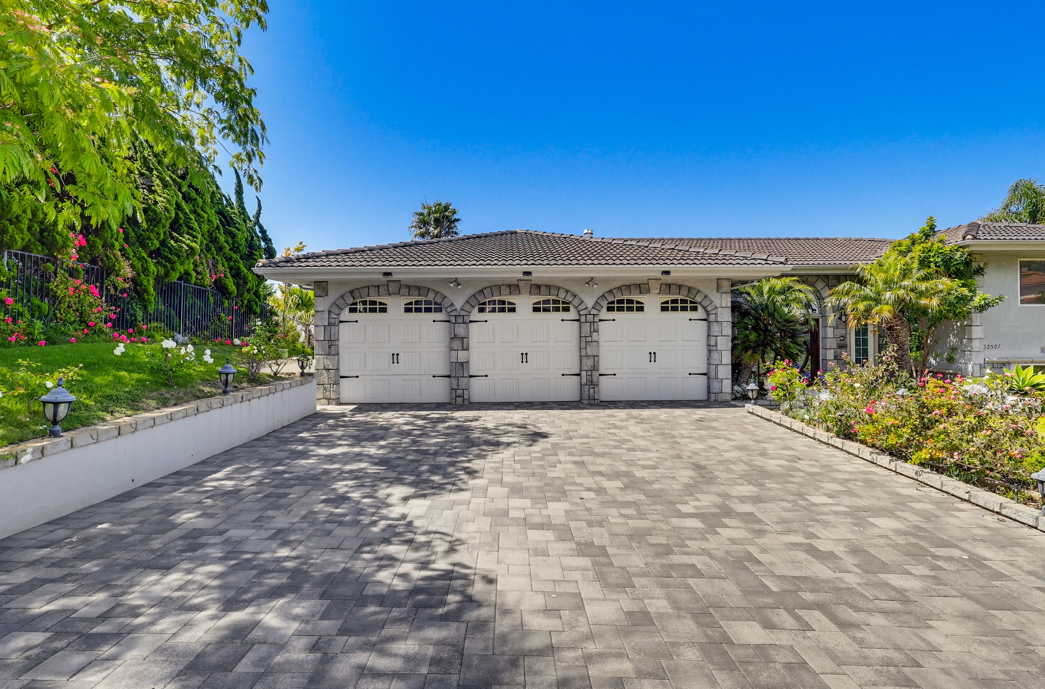 Virtual tour photo 7 of 143 for 32507 Seacliff Dr