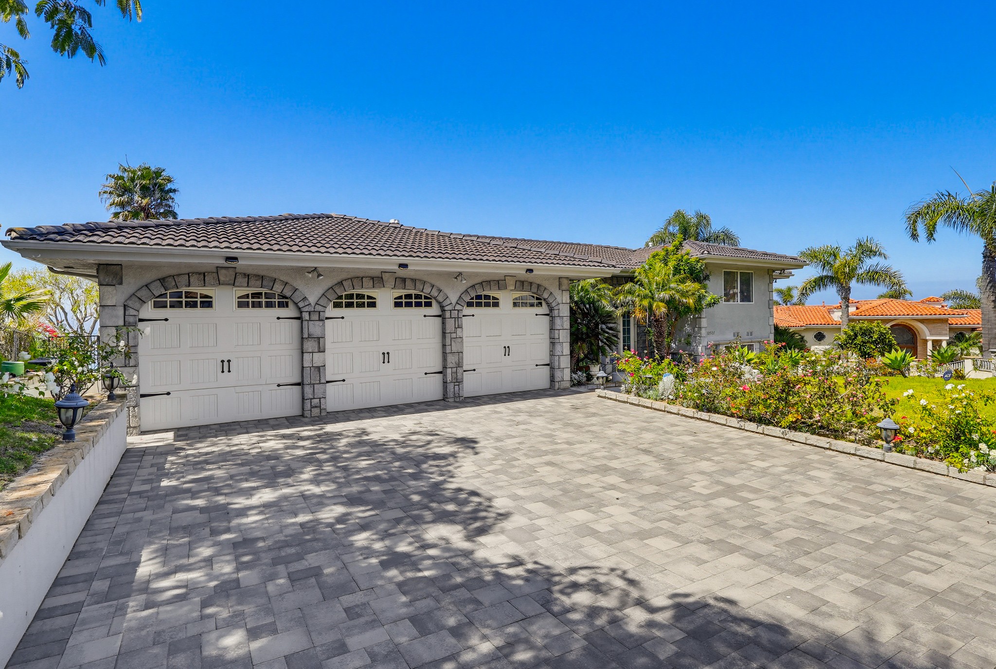 Virtual tour photo 8 of 143 for 32507 Seacliff Dr