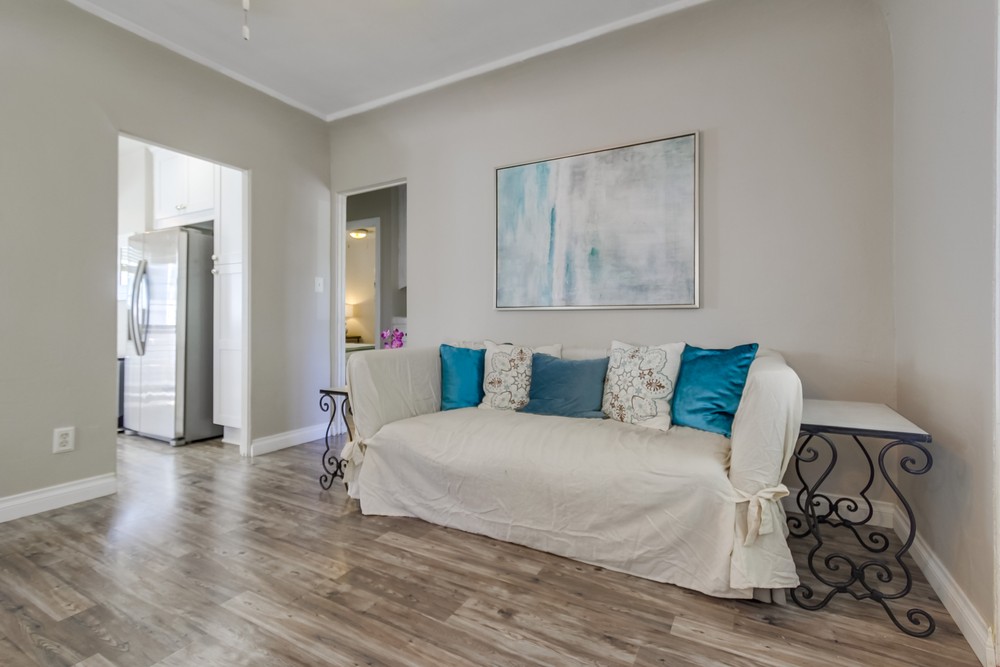 Virtual tour photo 7 of 31 for 3253 Meade Ave