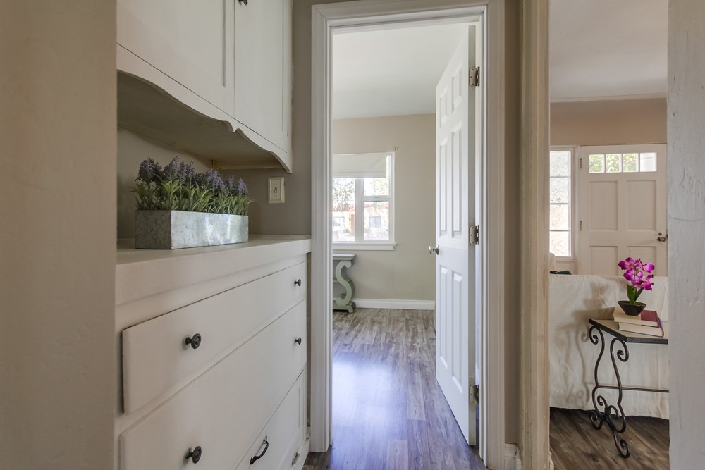 Virtual tour photo 16 of 31 for 3253 Meade Ave