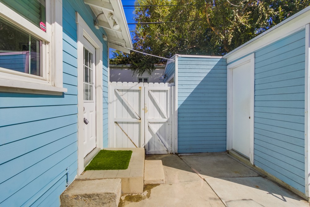 Virtual tour photo 31 of 31 for 3253 Meade Ave
