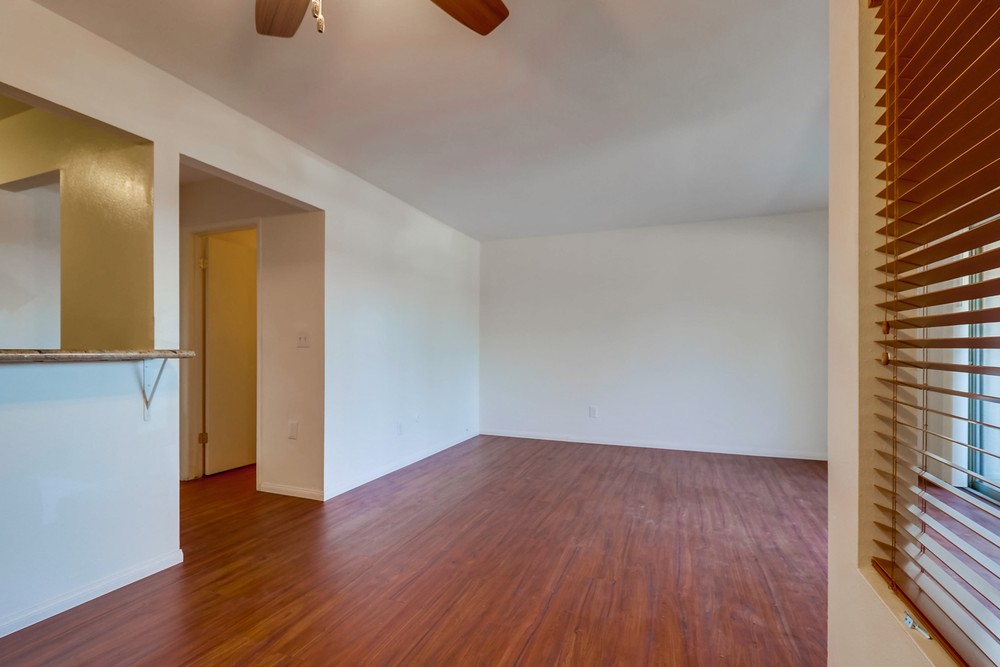 Virtual tour photo 10 of 32 for 3254 Ashford St