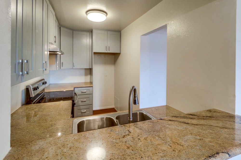 Virtual tour photo 17 of 32 for 3254 Ashford St