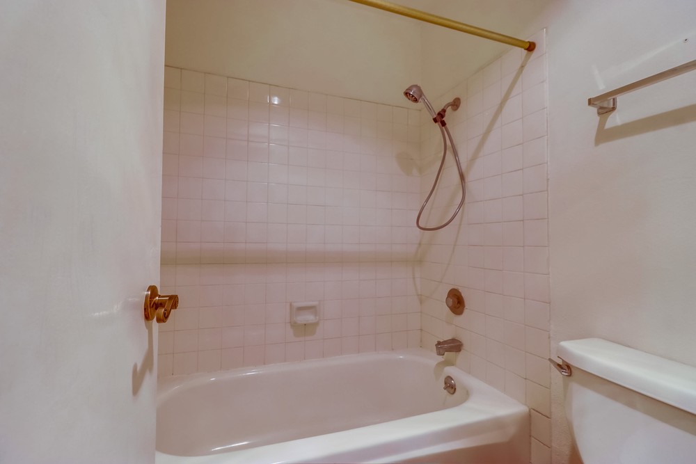 Virtual tour photo 21 of 32 for 3254 Ashford St