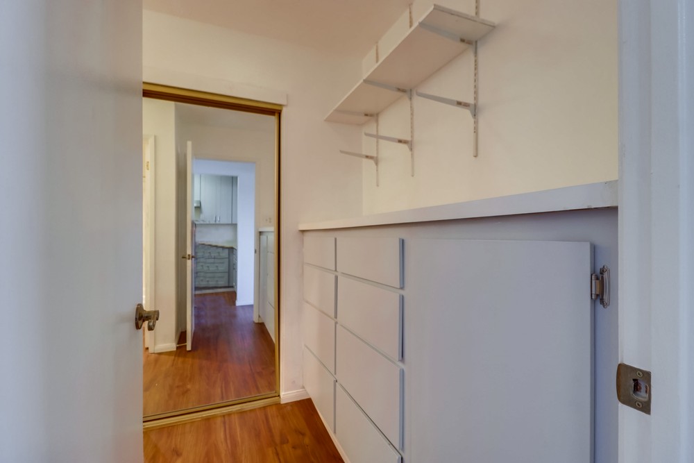 Virtual tour photo 23 of 32 for 3254 Ashford St