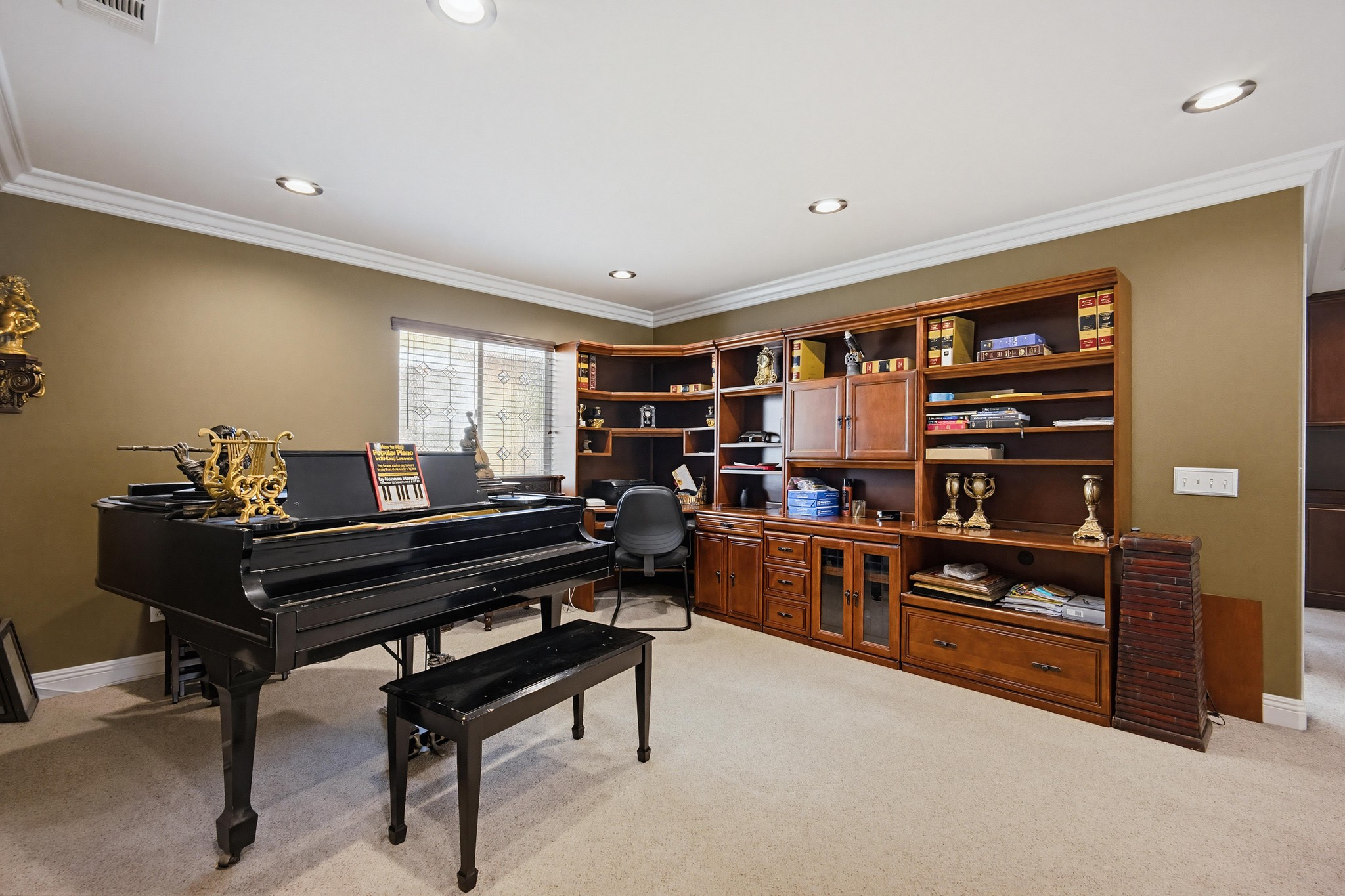 Virtual tour photo 35 of 60 for 32547 Bramble Ct