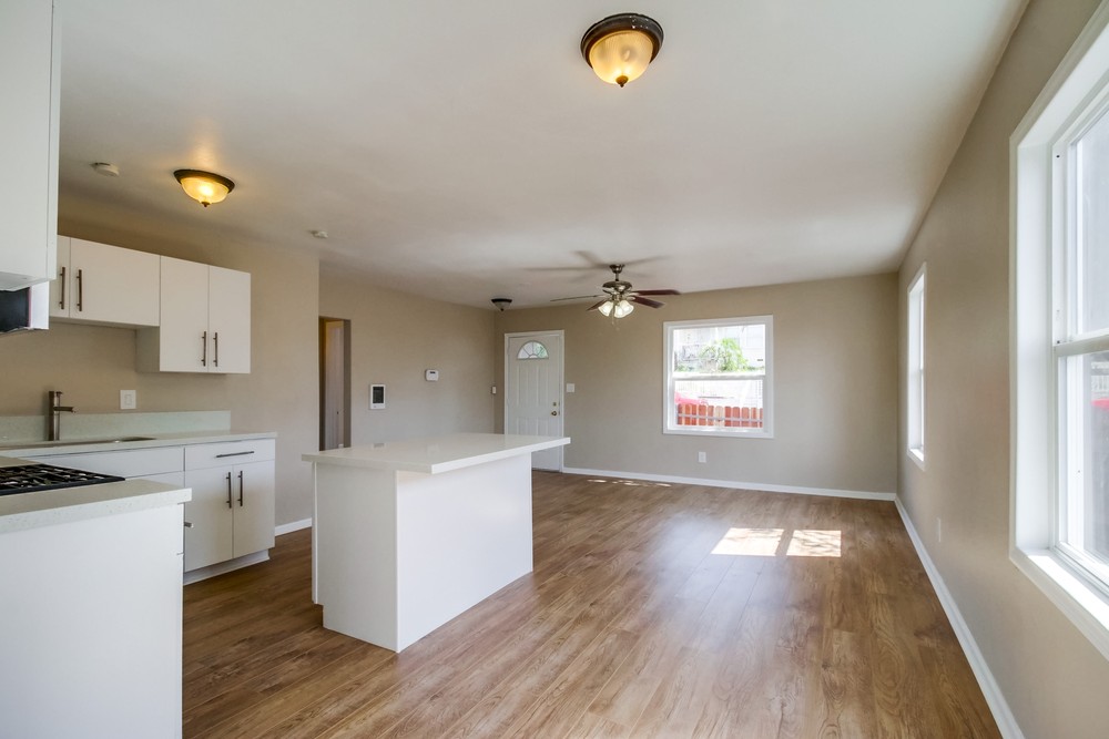 Virtual tour photo 11 of 38 for 326 Thrush St