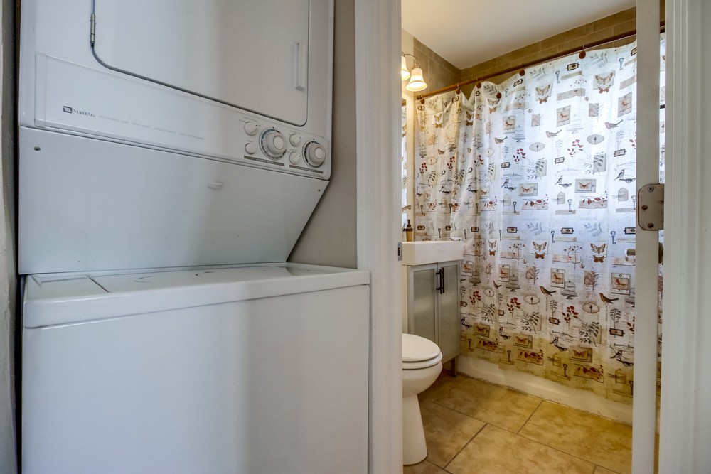 Virtual tour photo 22 of 38 for 326 Thrush St