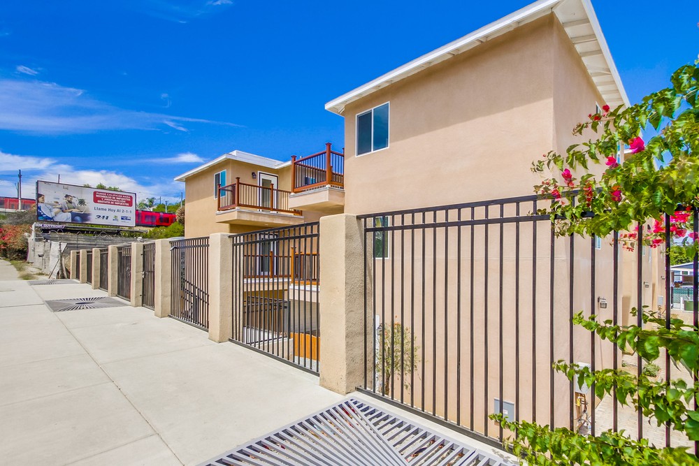 Virtual tour photo 6 of 76 for 3262 Imperial Ave