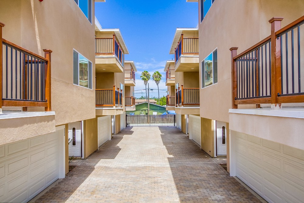 Virtual tour photo 9 of 76 for 3262 Imperial Ave