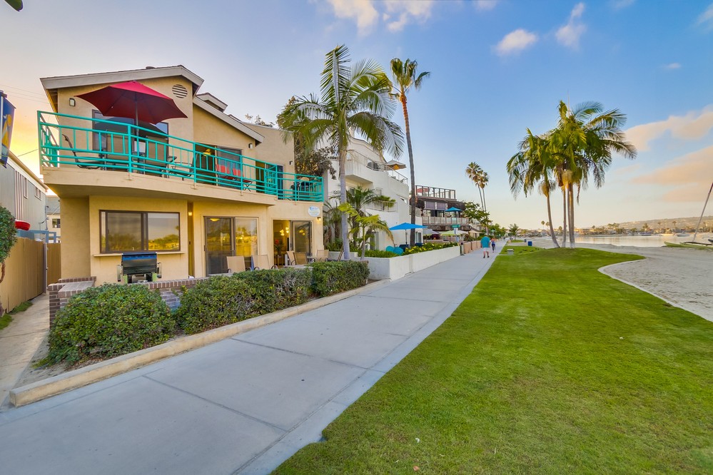 Virtual tour photo 1 of 134 for 3263 Bayside Walk