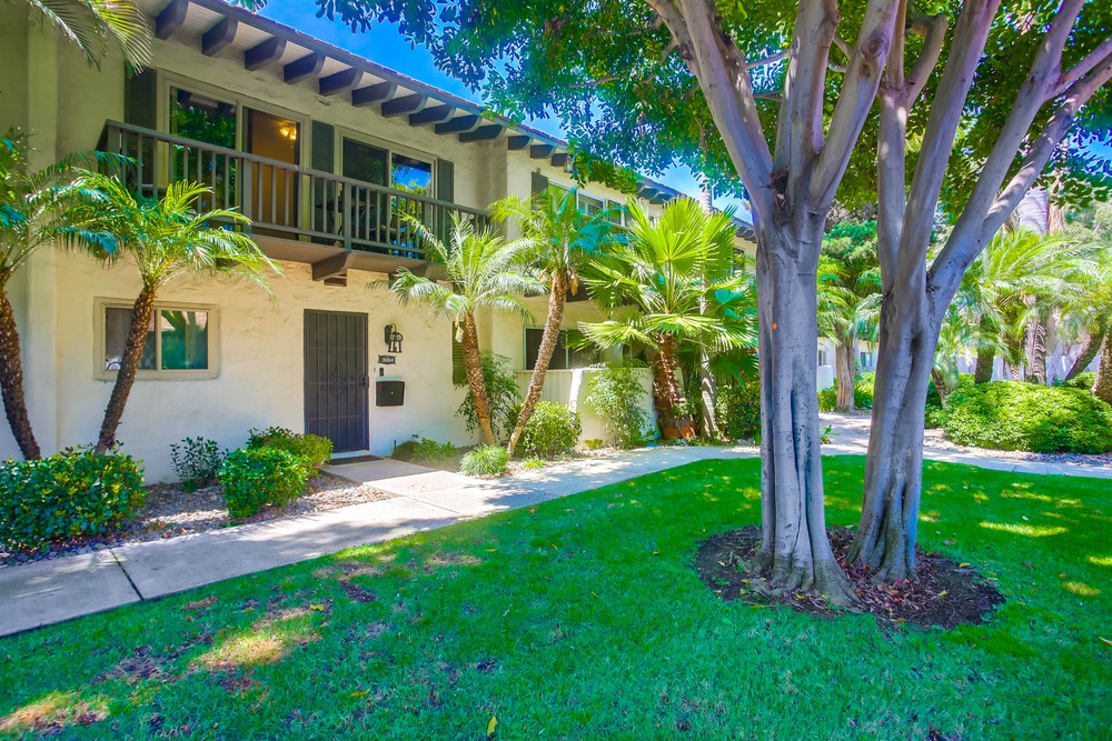 Virtual tour photo 4 of 39 for 3264 Loma Riviera Dr