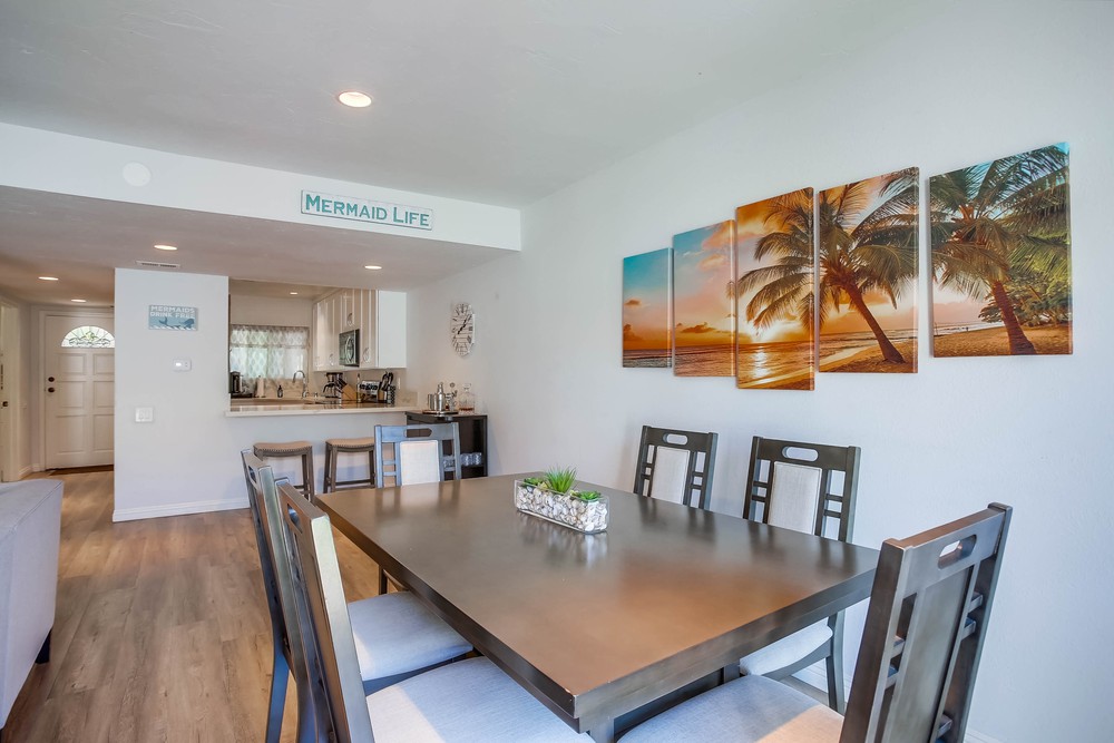 Virtual tour photo 15 of 39 for 3264 Loma Riviera Dr