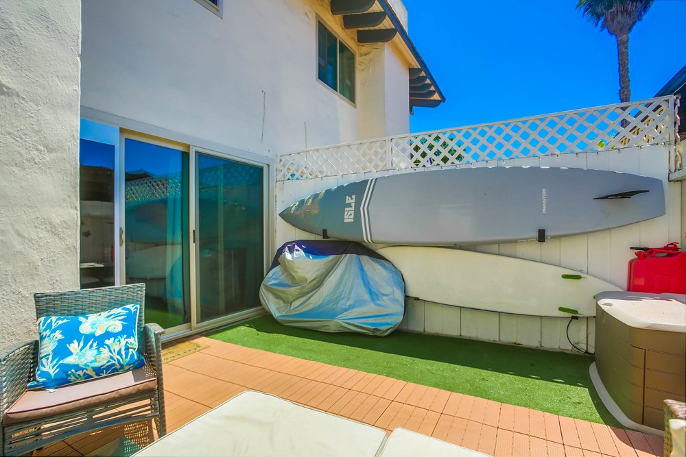 Virtual tour photo 36 of 39 for 3264 Loma Riviera Dr