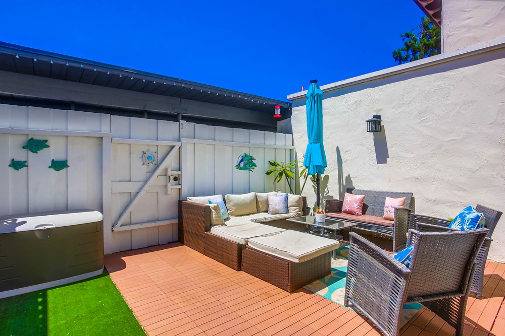 Virtual tour photo 38 of 39 for 3264 Loma Riviera Dr