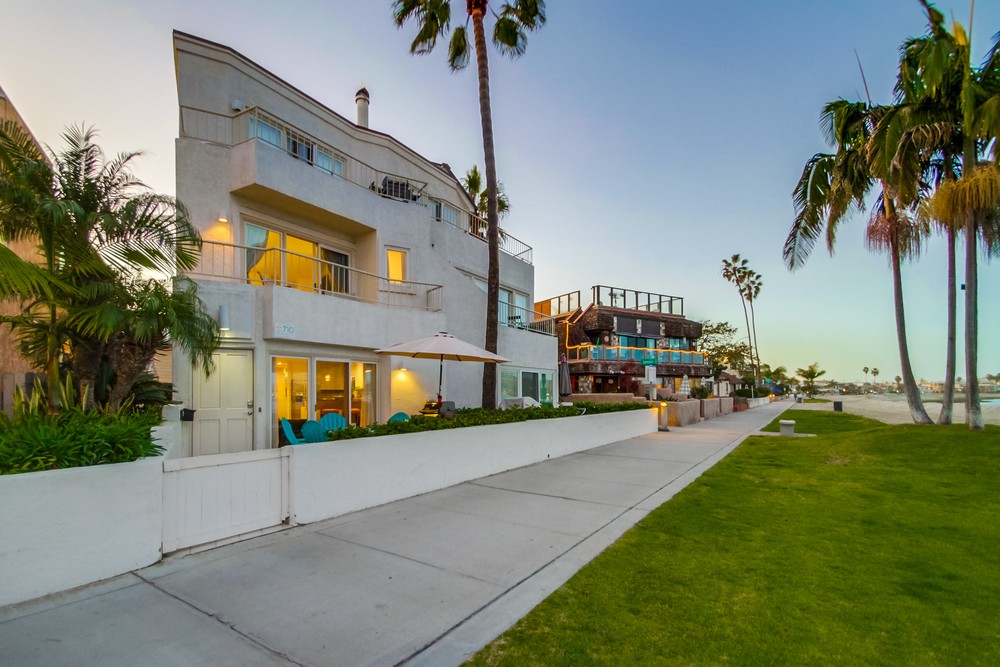 Virtual tour photo 1 of 77 for 3266 Bayside Walk
