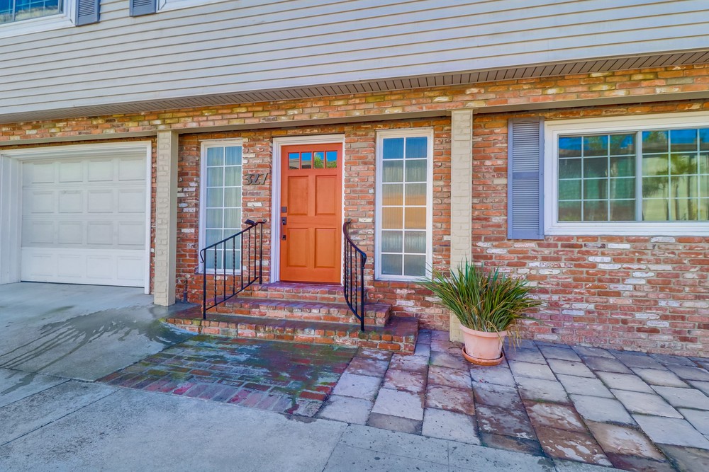 Virtual tour photo 4 of 26 for 327 Laurel St