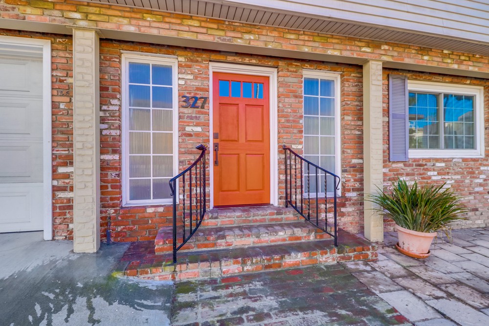 Virtual tour photo 5 of 26 for 327 Laurel St