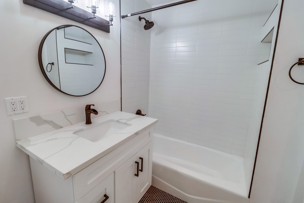 Virtual tour photo 27 of 26 for 327 Laurel St