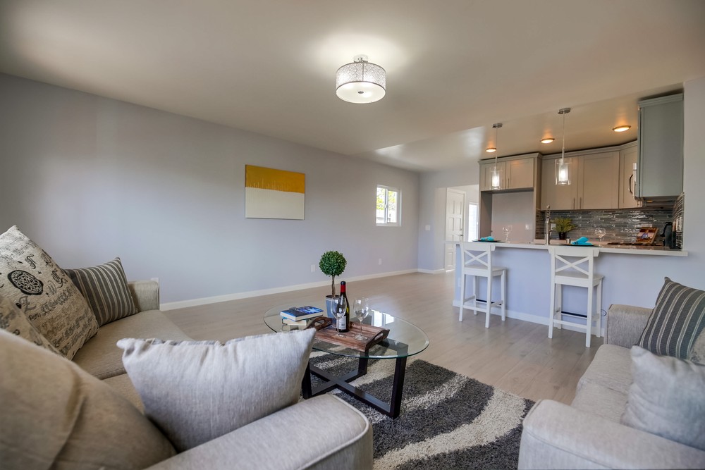 Virtual tour photo 8 of 34 for 327 Sawtelle Ave