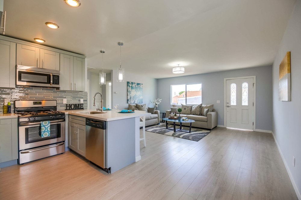 Virtual tour photo 12 of 34 for 327 Sawtelle Ave