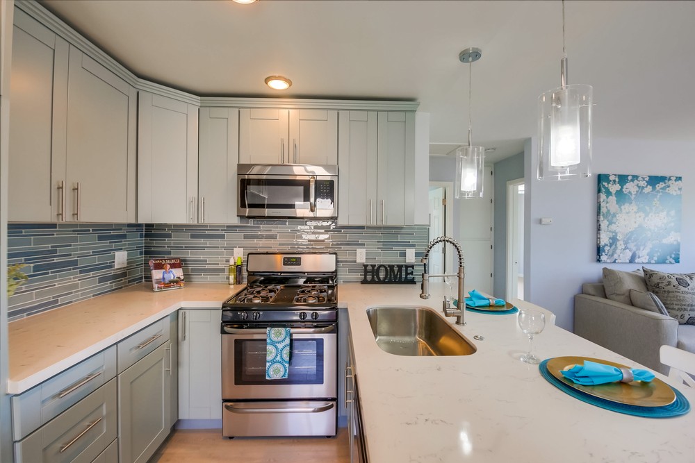 Virtual tour photo 13 of 34 for 327 Sawtelle Ave