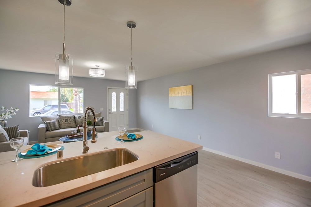 Virtual tour photo 15 of 34 for 327 Sawtelle Ave