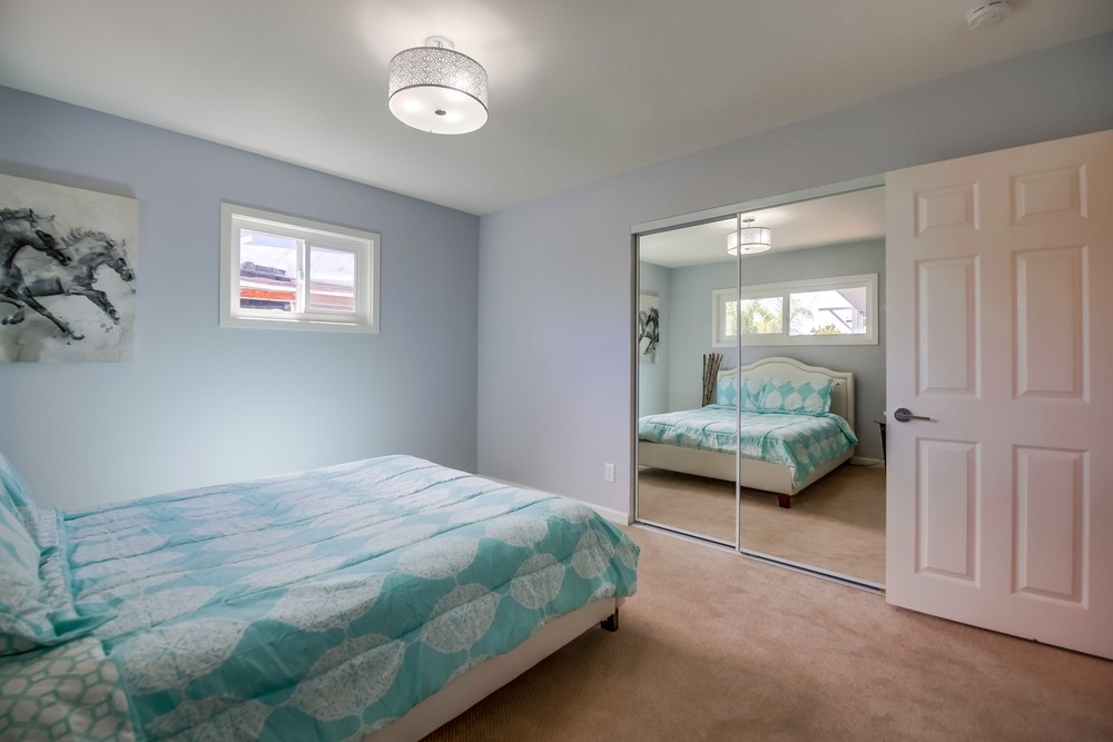 Virtual tour photo 21 of 34 for 327 Sawtelle Ave