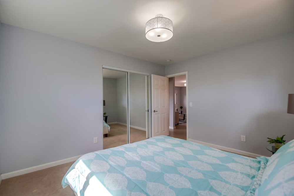 Virtual tour photo 23 of 34 for 327 Sawtelle Ave