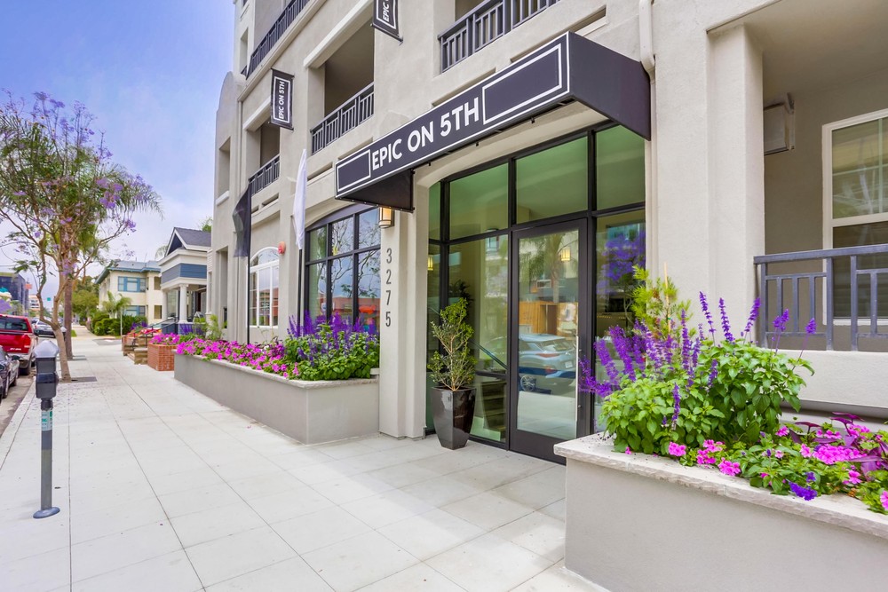 Virtual tour photo 7 of 38 for 3275 Fifth Ave #202