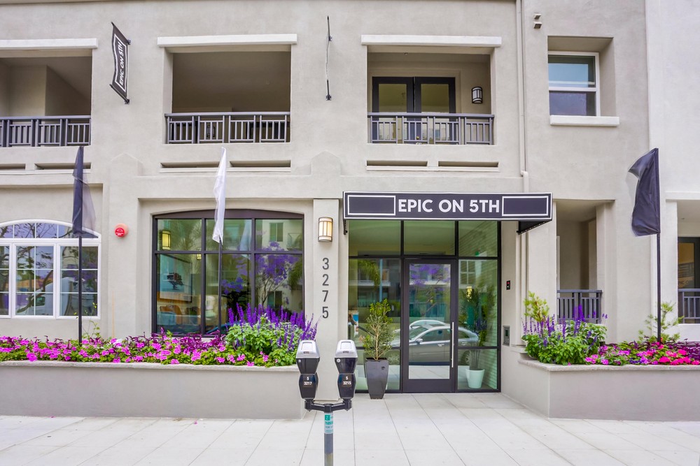 Virtual tour photo 8 of 38 for 3275 Fifth Ave #202