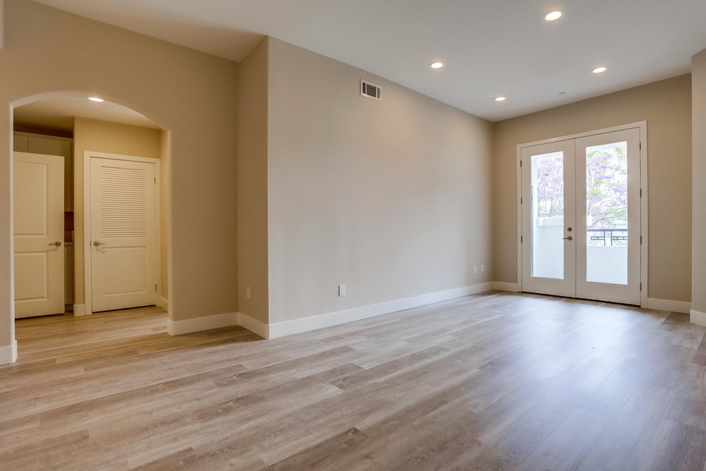 Virtual tour photo 13 of 38 for 3275 Fifth Ave #202