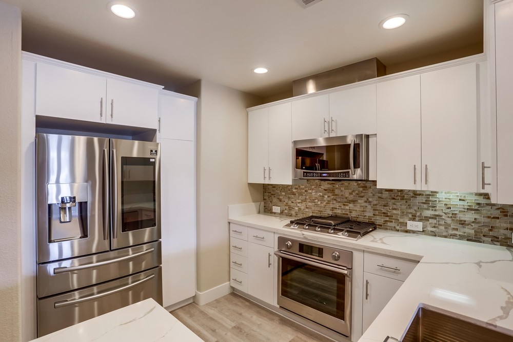 Virtual tour photo 20 of 38 for 3275 Fifth Ave #202