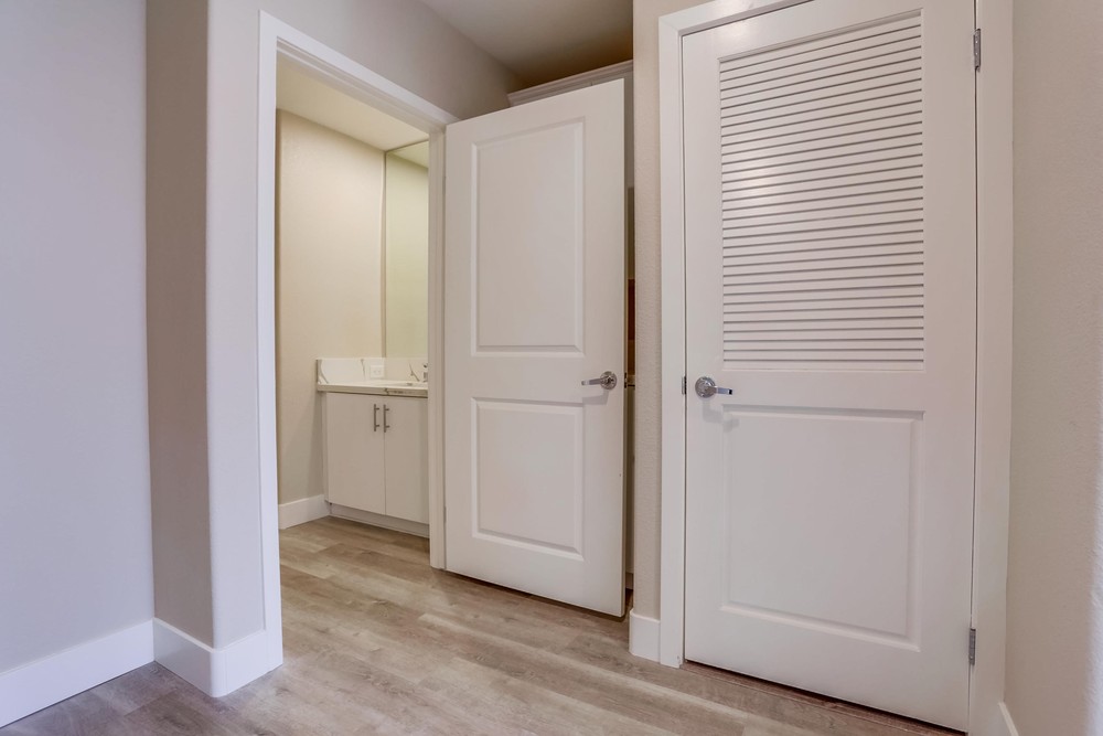 Virtual tour photo 22 of 38 for 3275 Fifth Ave #202