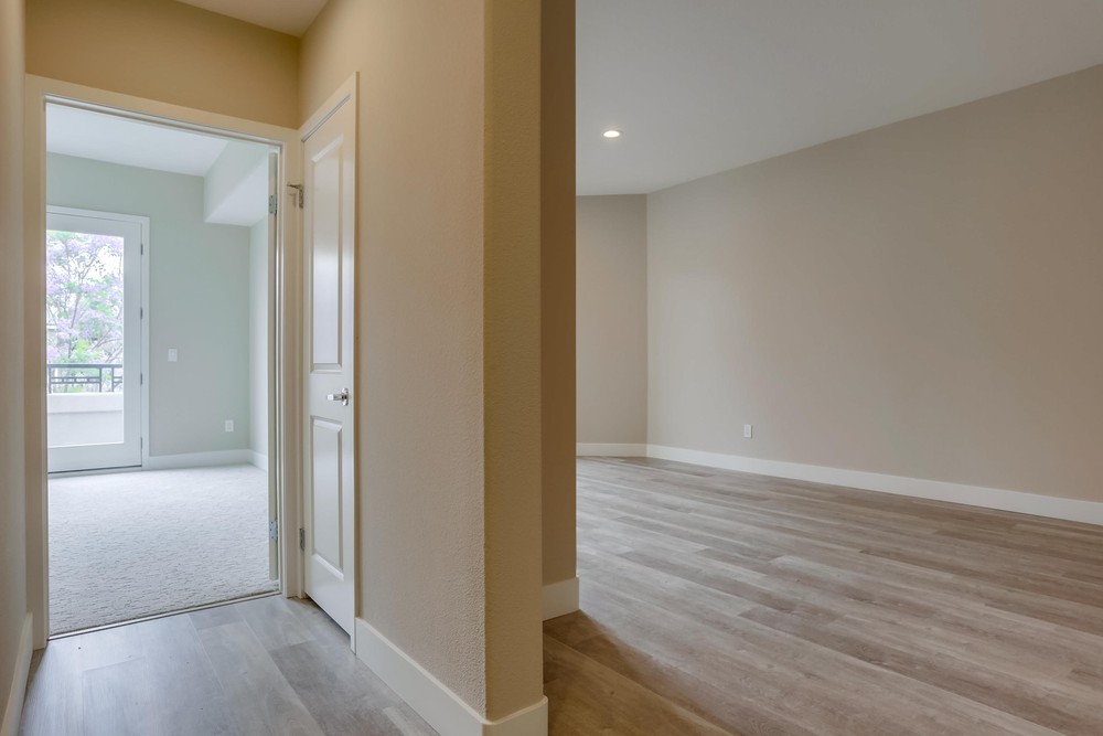 Virtual tour photo 28 of 38 for 3275 Fifth Ave #202