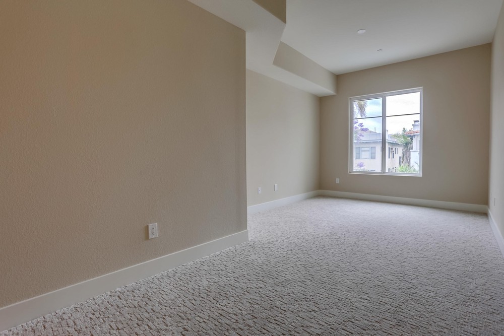 Virtual tour photo 29 of 38 for 3275 Fifth Ave #202