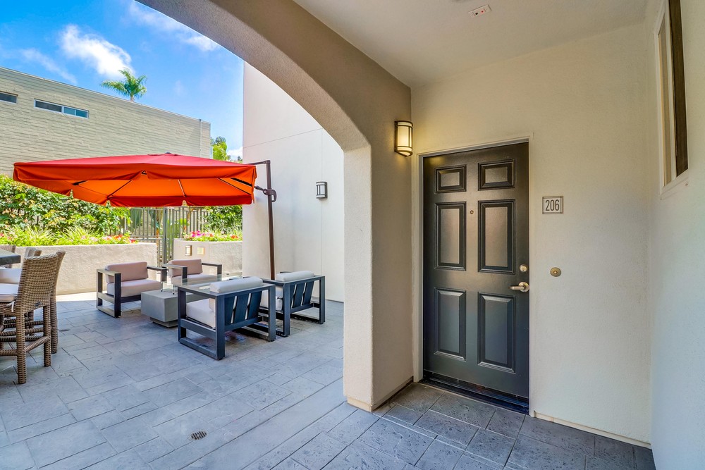 Virtual tour photo 7 of 43 for 3275 Fifth Ave #206