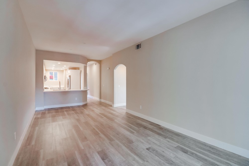 Virtual tour photo 12 of 43 for 3275 Fifth Ave #206