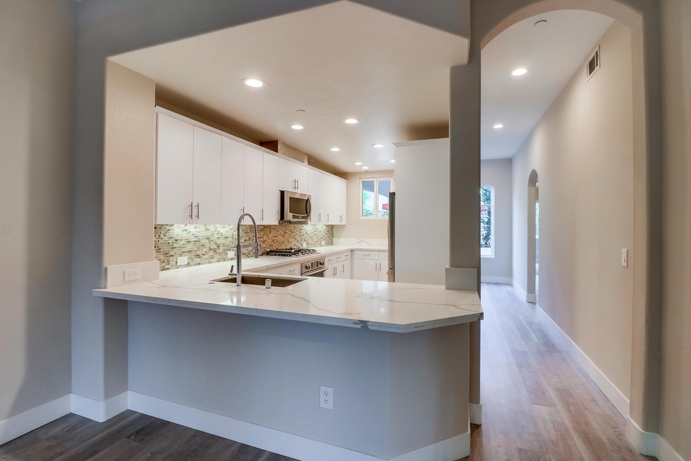Virtual tour photo 14 of 43 for 3275 Fifth Ave #206