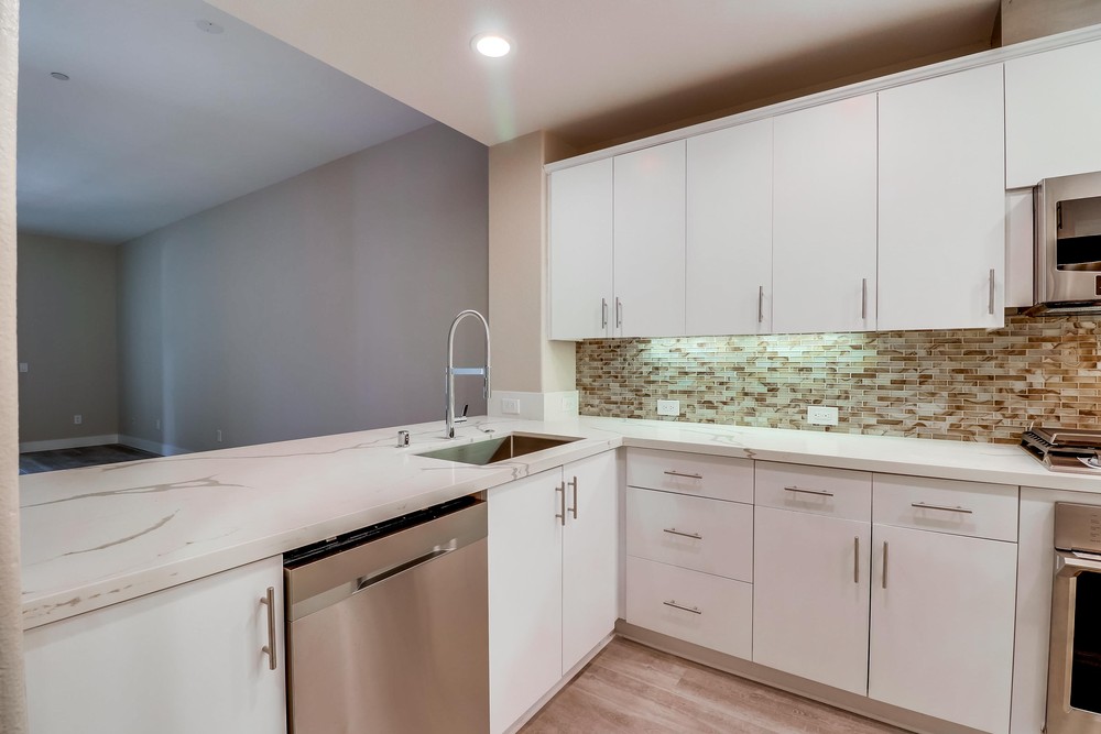 Virtual tour photo 17 of 43 for 3275 Fifth Ave #206