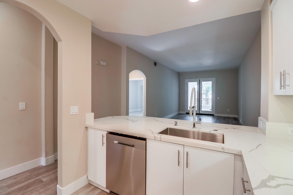 Virtual tour photo 18 of 43 for 3275 Fifth Ave #206