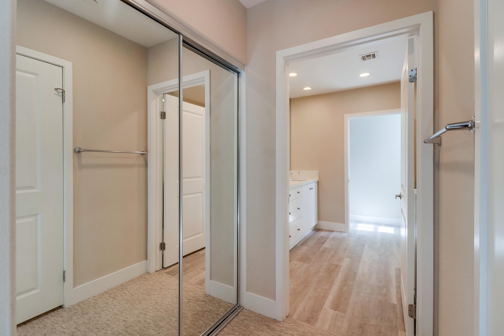 Virtual tour photo 28 of 43 for 3275 Fifth Ave #206