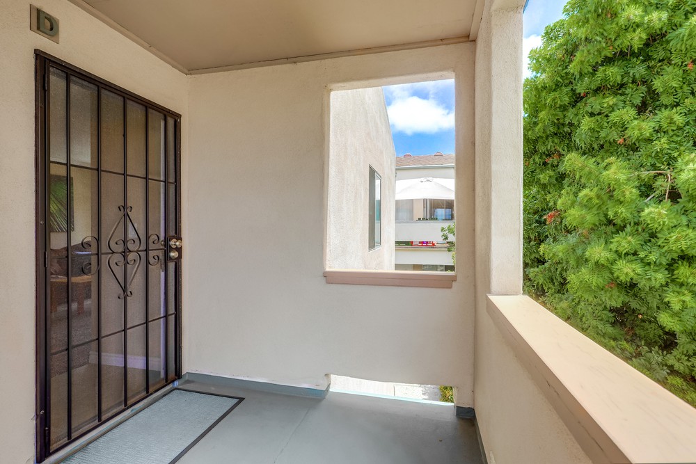 Virtual tour photo 3 of 37 for 3276 Ashford St Unit D