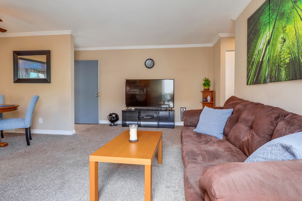 Virtual tour photo 8 of 37 for 3276 Ashford St Unit D