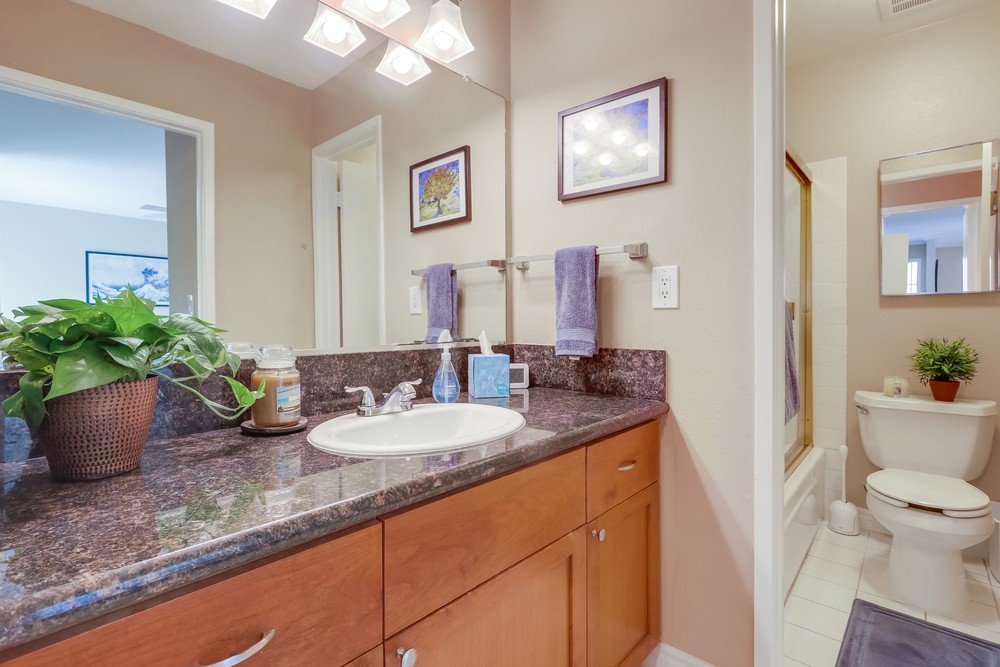 Virtual tour photo 21 of 37 for 3276 Ashford St Unit D