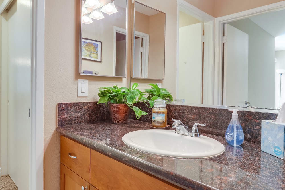 Virtual tour photo 23 of 37 for 3276 Ashford St Unit D