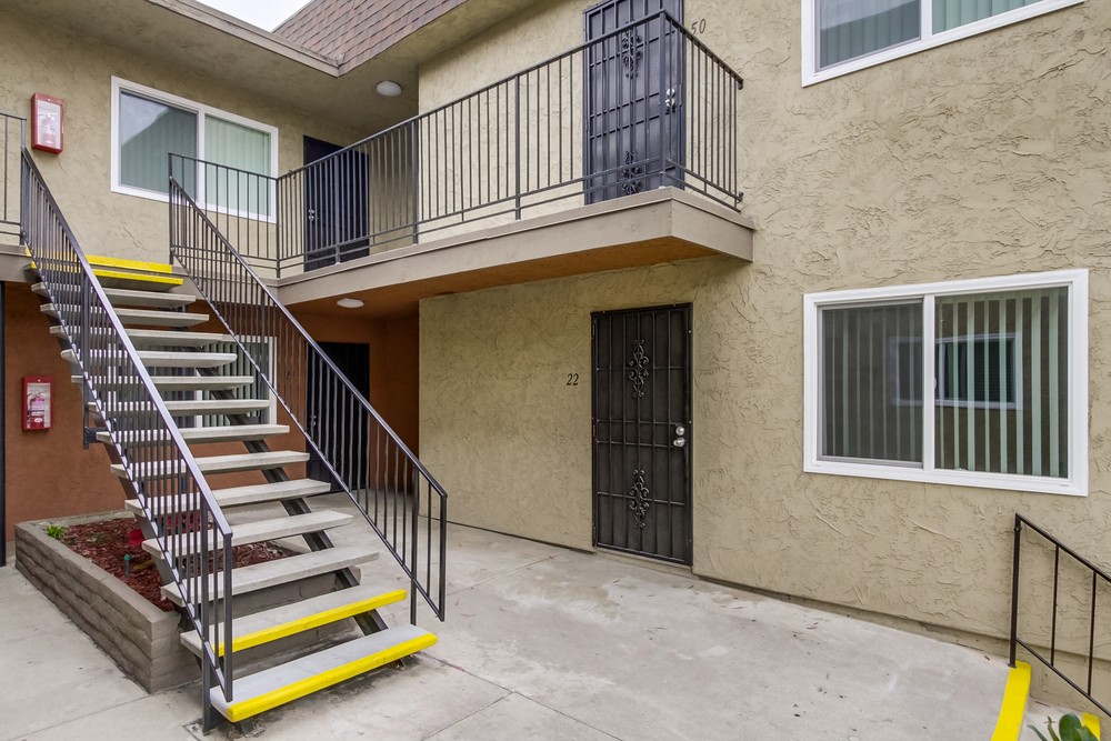 Virtual tour photo 9 of 38 for 3277 Berger Ave