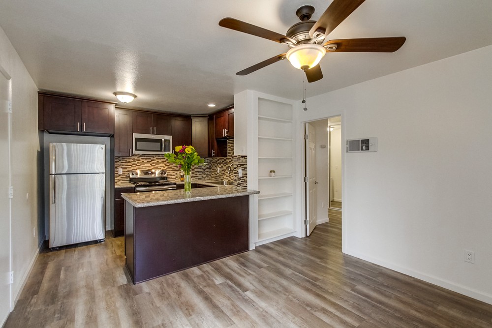 Virtual tour photo 14 of 38 for 3277 Berger Ave